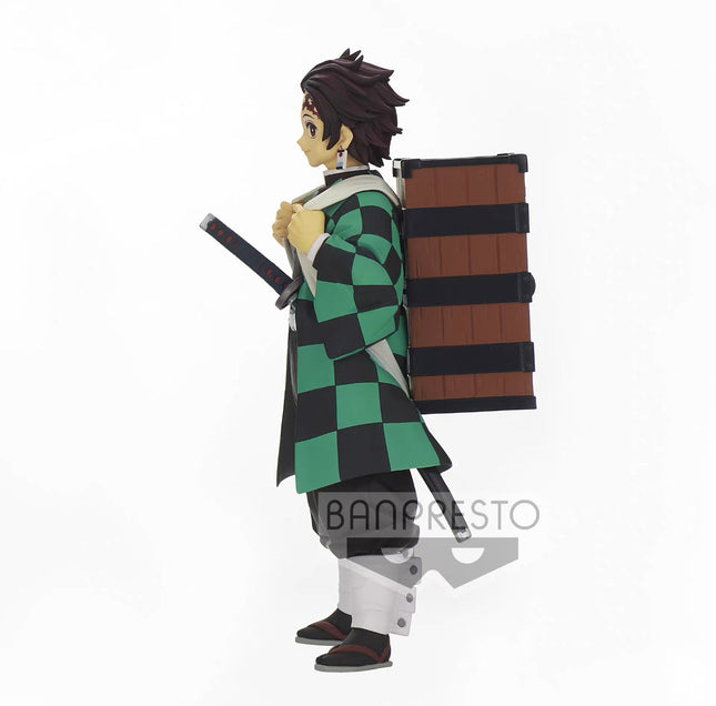Demon Slayer – Tanjiro Kamado – Travel Box Vol. 18 Figure  OrbiTopia