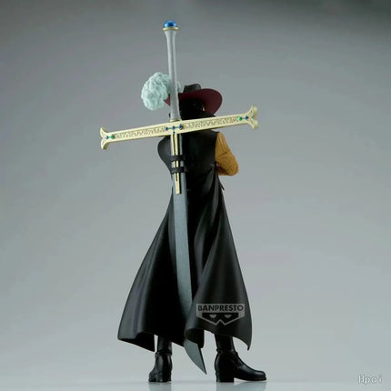 Dracule Mihawk Grandline Series Anime Figure – 17cm One Piece Collectible - OrbiTopia