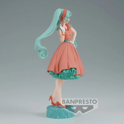 Hatsune Miku Figure – World Journey Vol. 01 | Banpresto Anime Figure | 18cm Collectible - OrbiTopia