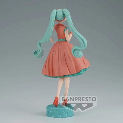 Hatsune Miku Figure – World Journey Vol. 01 | Banpresto Anime Figure | 18cm Collectible - OrbiTopia