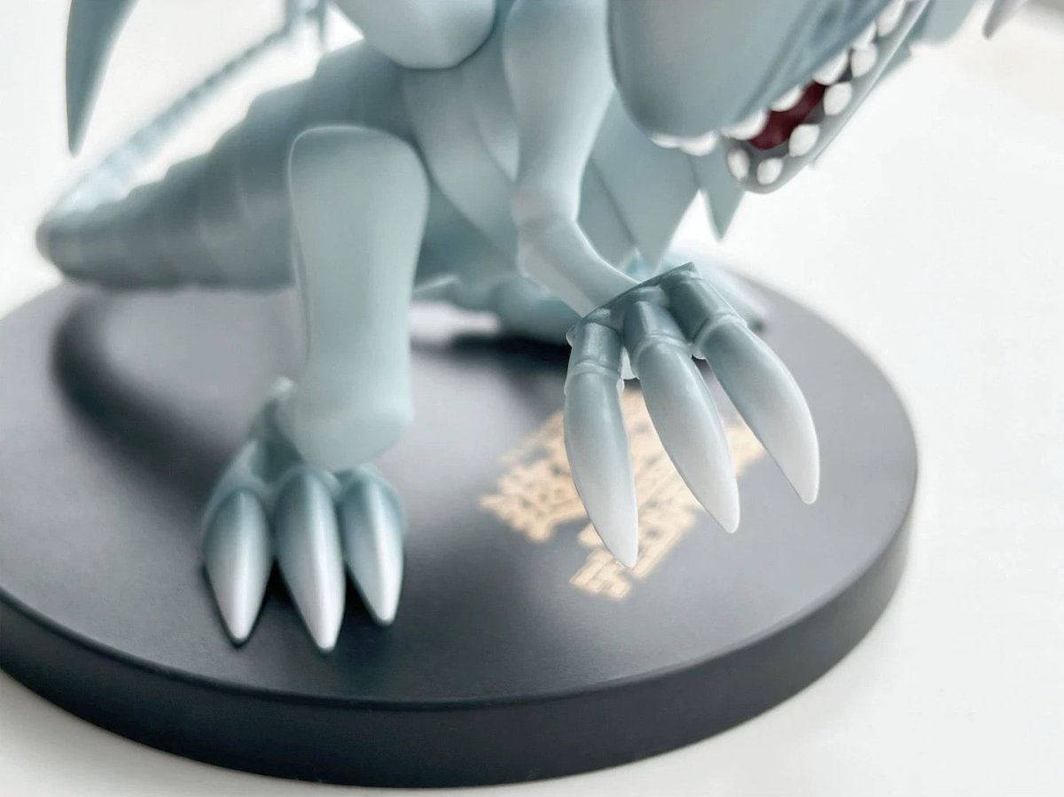 Yu - Gi - Oh! - Blue - Eyes White Dragon - Monsters Legion (Konami) - OrbiTopia